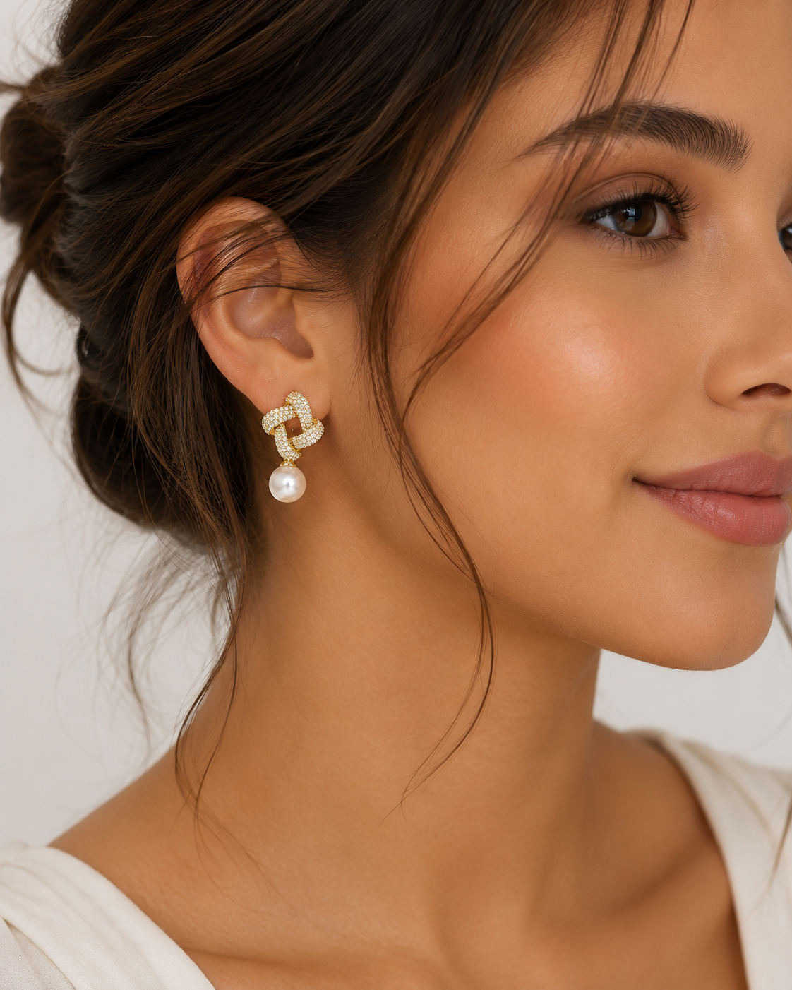 Crystal Pearl Drop Earrings – Gold