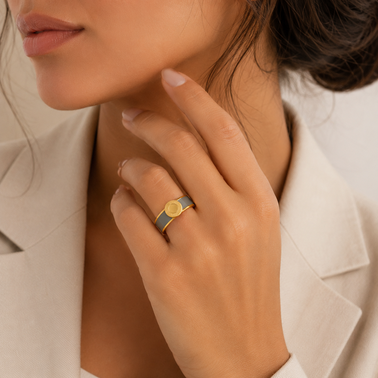 Slate Roman Disc Stainless Steel Ring – Gold