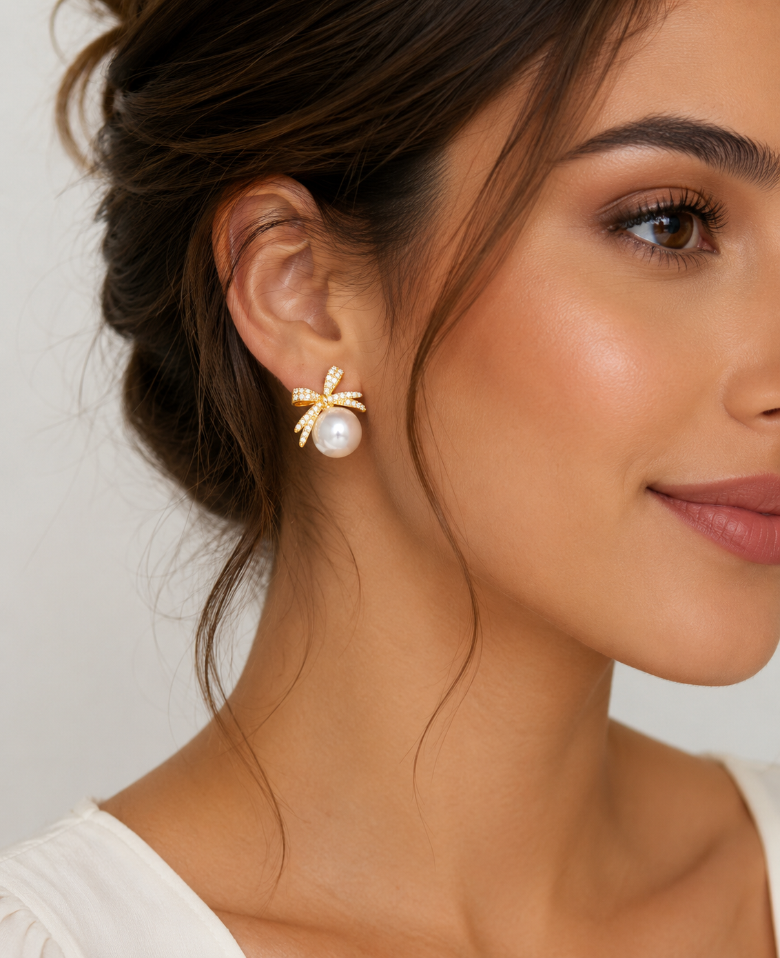 Pearl Bow Stud Earrings – Gold