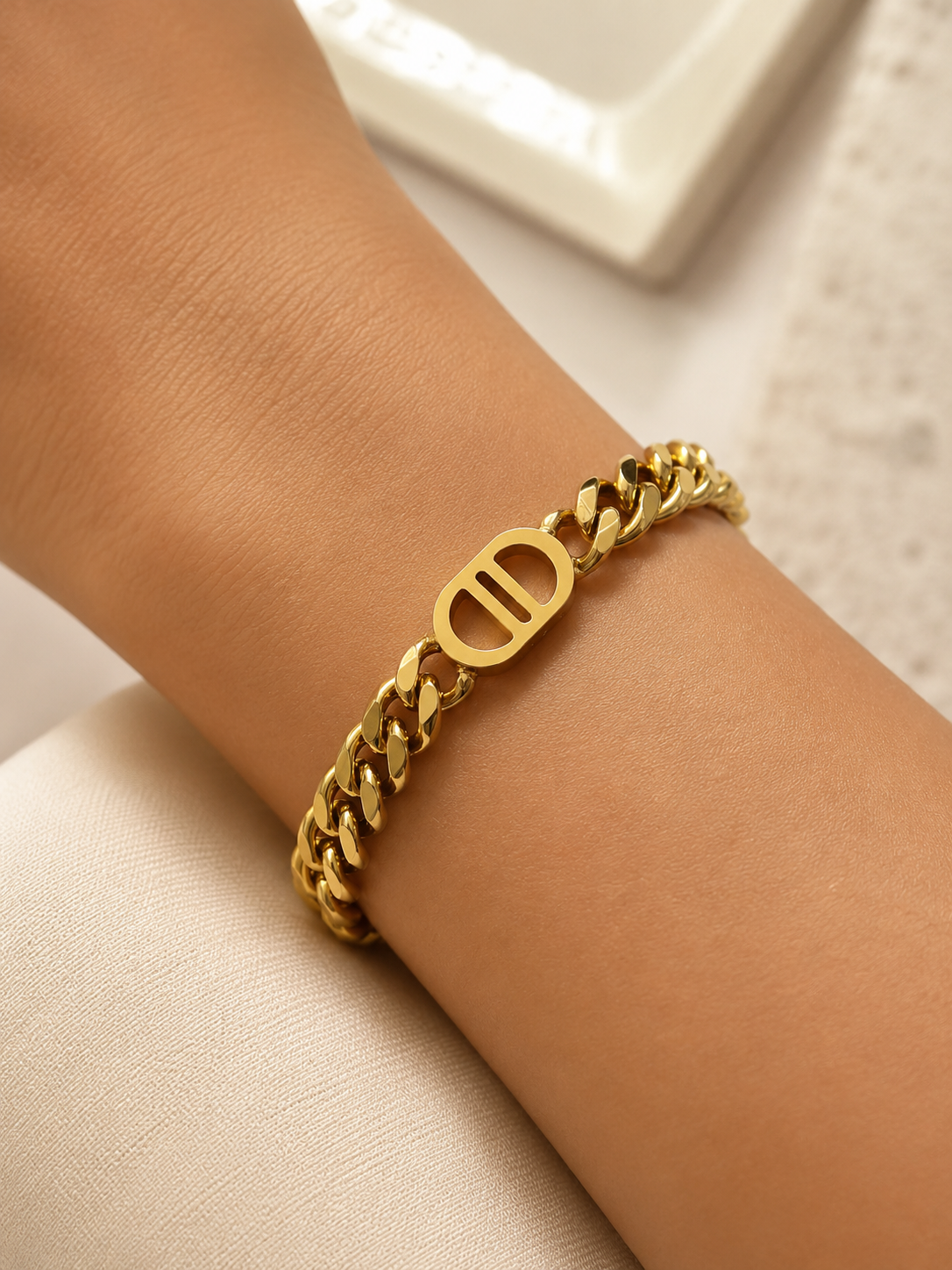 Luxe Initial Chain Bracelet