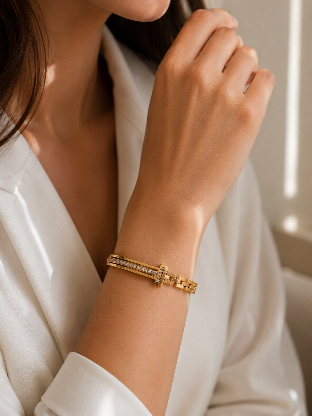 Aurora Crystal Bangle